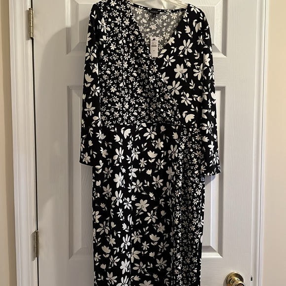 Talbots Dresses & Skirts - Talbots ditsy bicolor wrap jersey dress